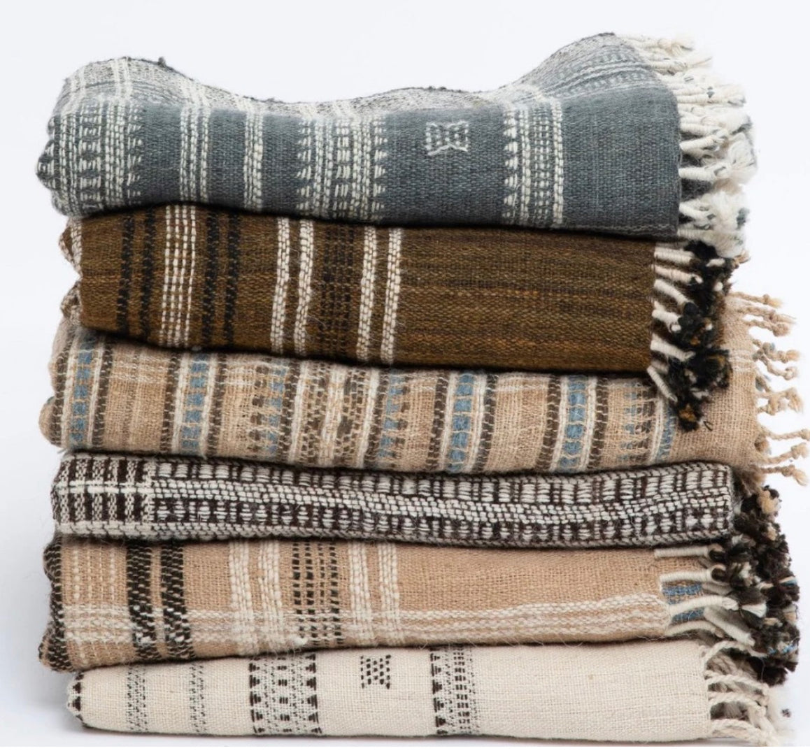 TEXTILES/RUGS– Bungalow