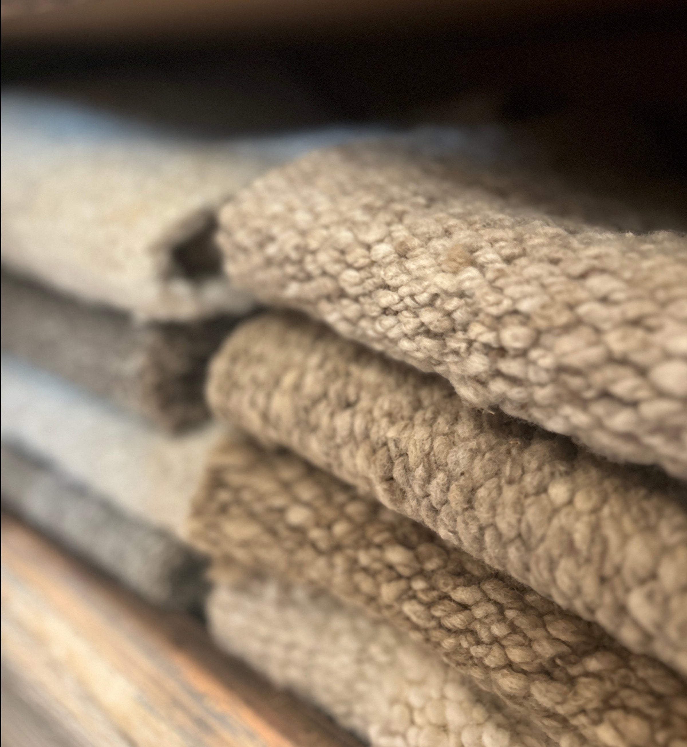 TEXTILES/RUGS– Bungalow
